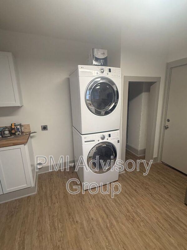 1304 Ne Forest Ave - Photo 7 of 11