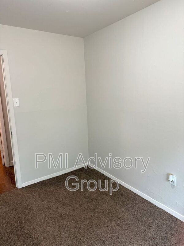3368 Se Girard St - Photo 7 of 8