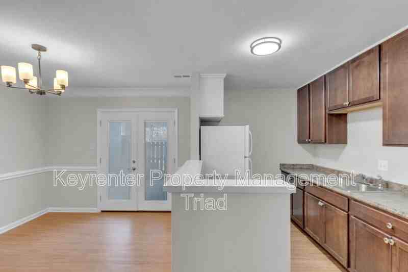 5715 Bramblegate Rd - Photo 4 of 21