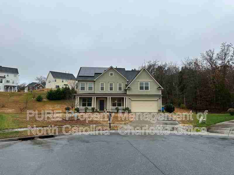 7140 Streamhaven Dr - Photo 2 of 50