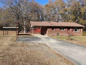 678 Hillsborough Rd - Photo 1 of 1