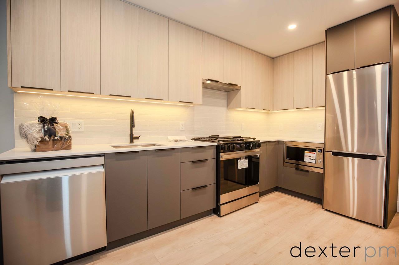 111 Buller Street #608 - Photo 5 of 23