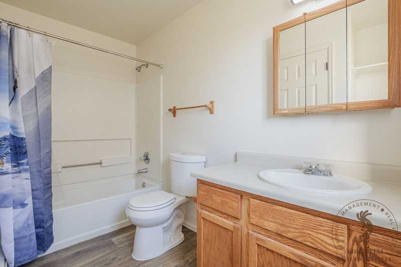 1138 E Carolina Ave - Photo 7 of 9