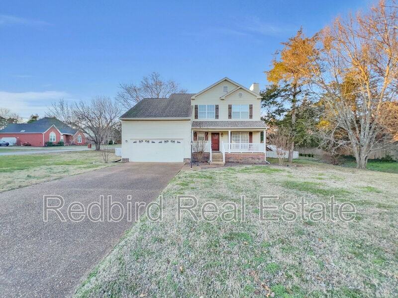 399 Clarkston Dr - Photo 3 of 32