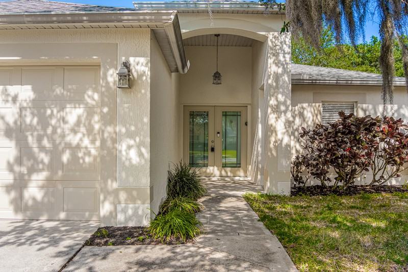 1528 Vista Lake Cir - Photo 2 of 25