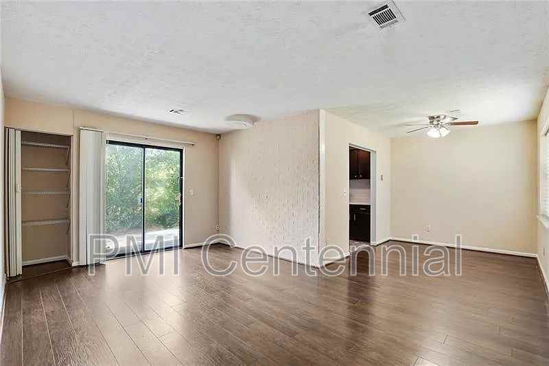 76 Sandalwood Cir - Photo 2 of 19