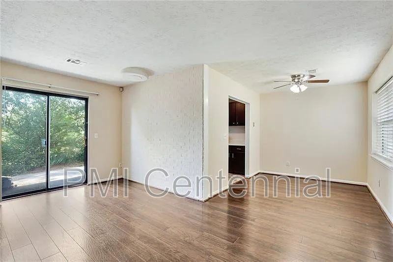 76 Sandalwood Cir - Photo 5 of 19