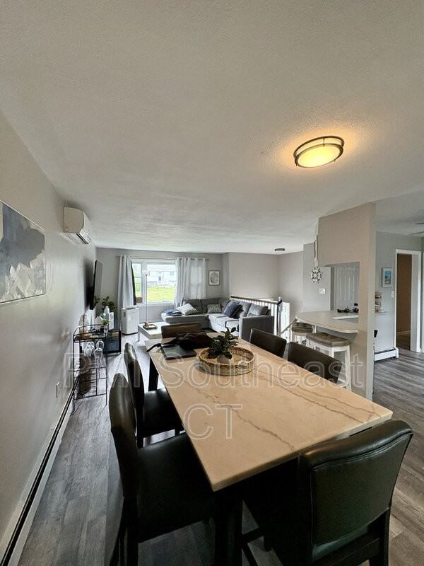 223 Seneca Dr - Photo 4 of 17