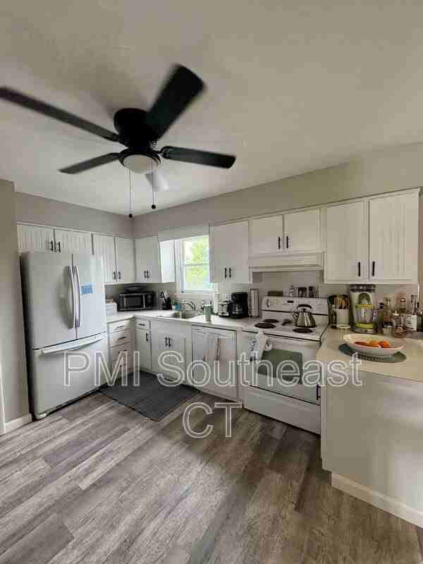 223 Seneca Dr - Photo 5 of 17