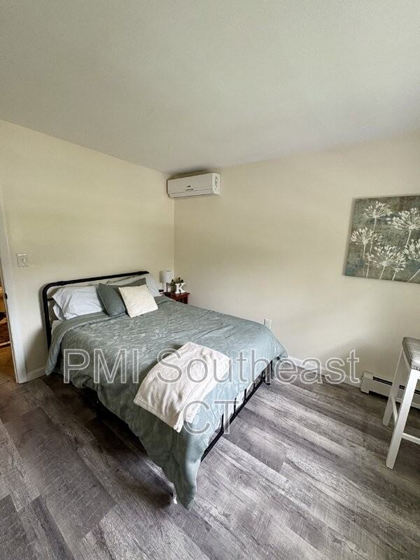 223 Seneca Dr - Photo 6 of 17