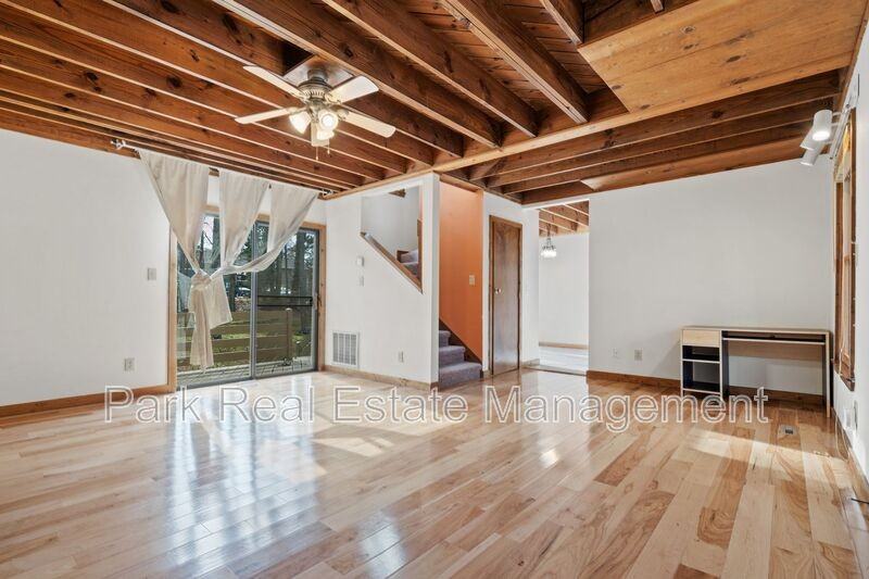 205 W Poplar Ave #E - Photo 2 of 17