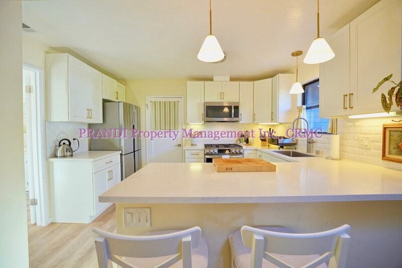 245 Solano St - Photo 6 of 24