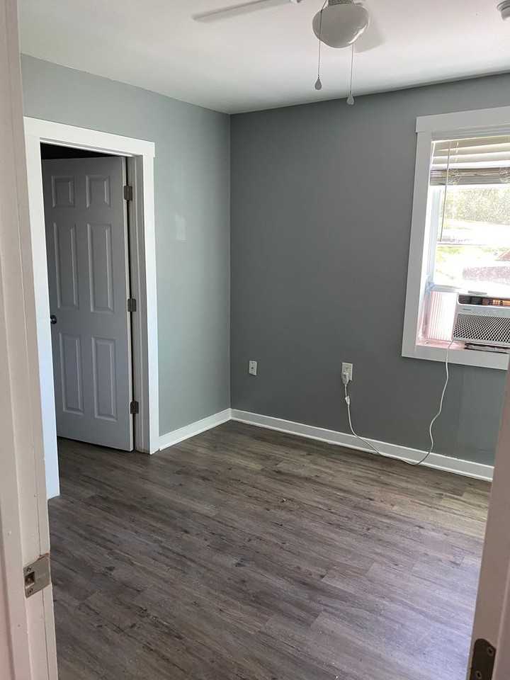 216 E 15th St - Photo 5 of 5