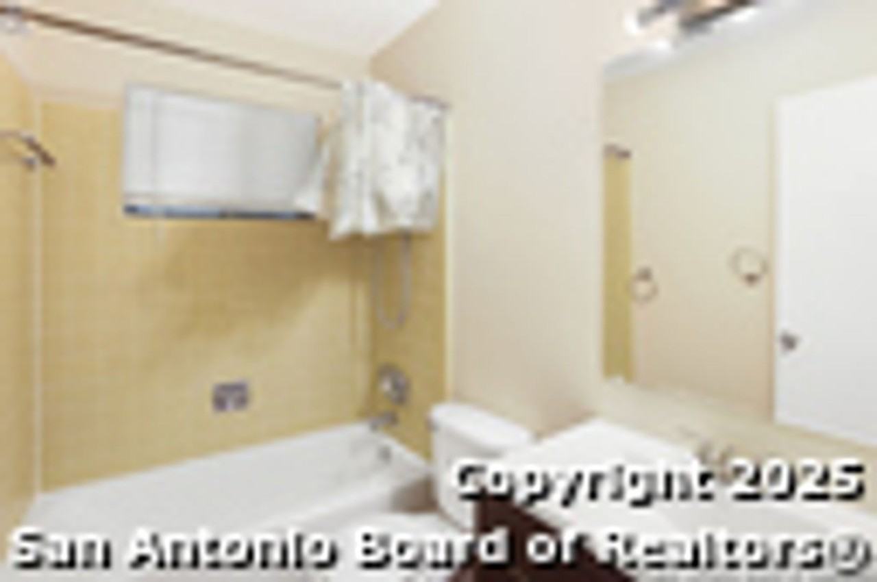 10922 Wayward Dr - Photo 6 of 21