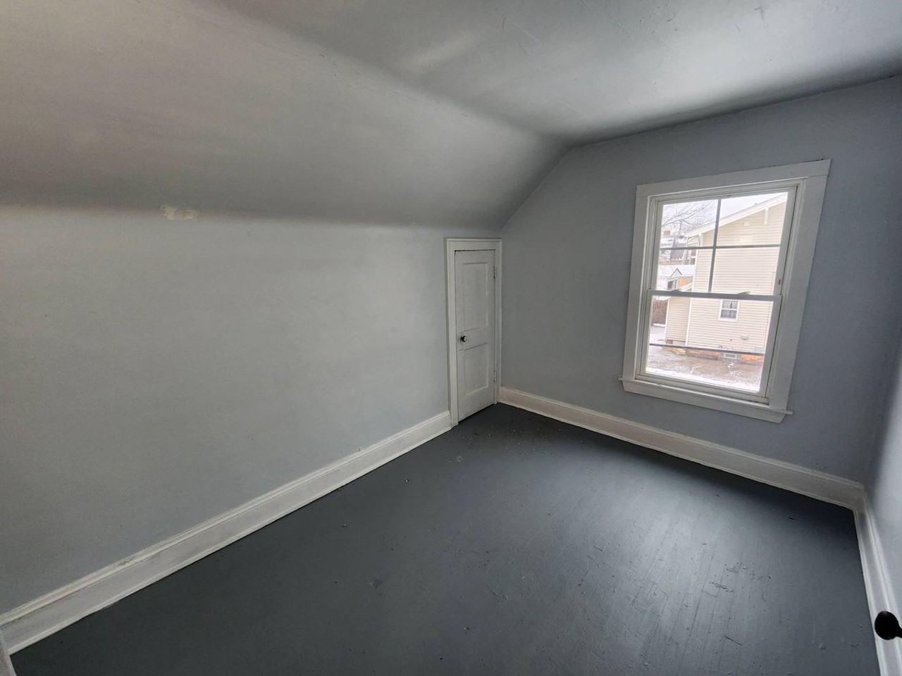 15010 Upton Ave - Photo 7 of 29