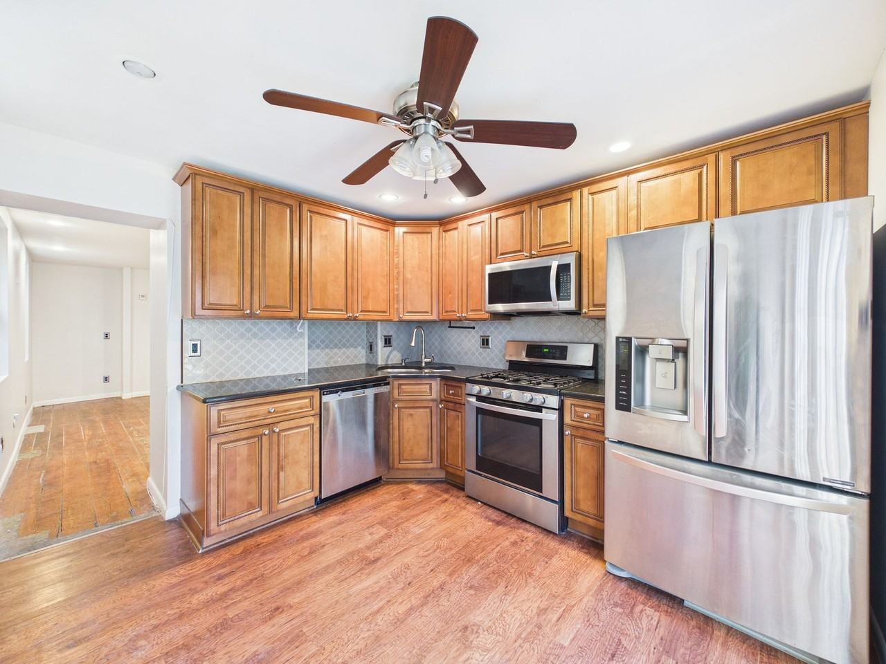 937 N 4th Street - Photo 3 of 26