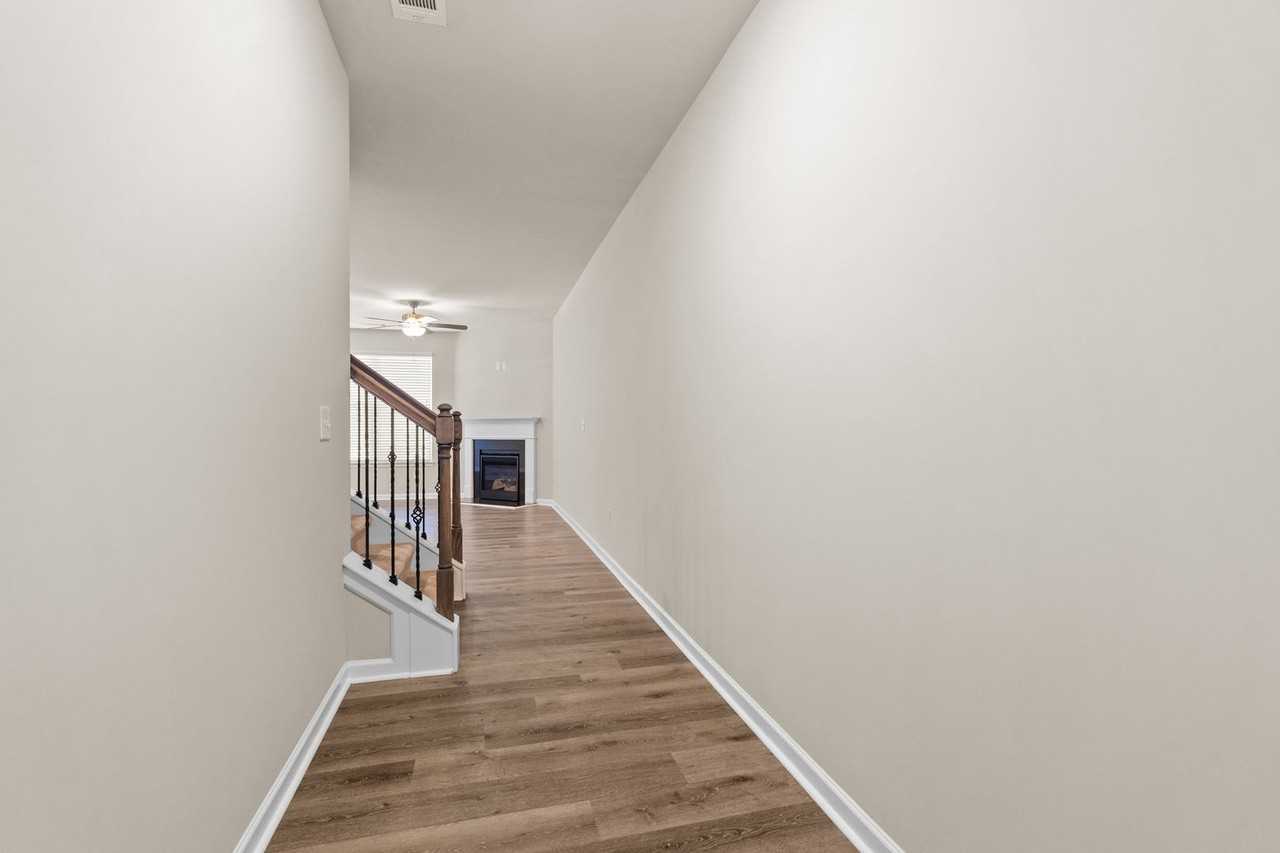 3737 Prospect Point Dr - Photo 2 of 35