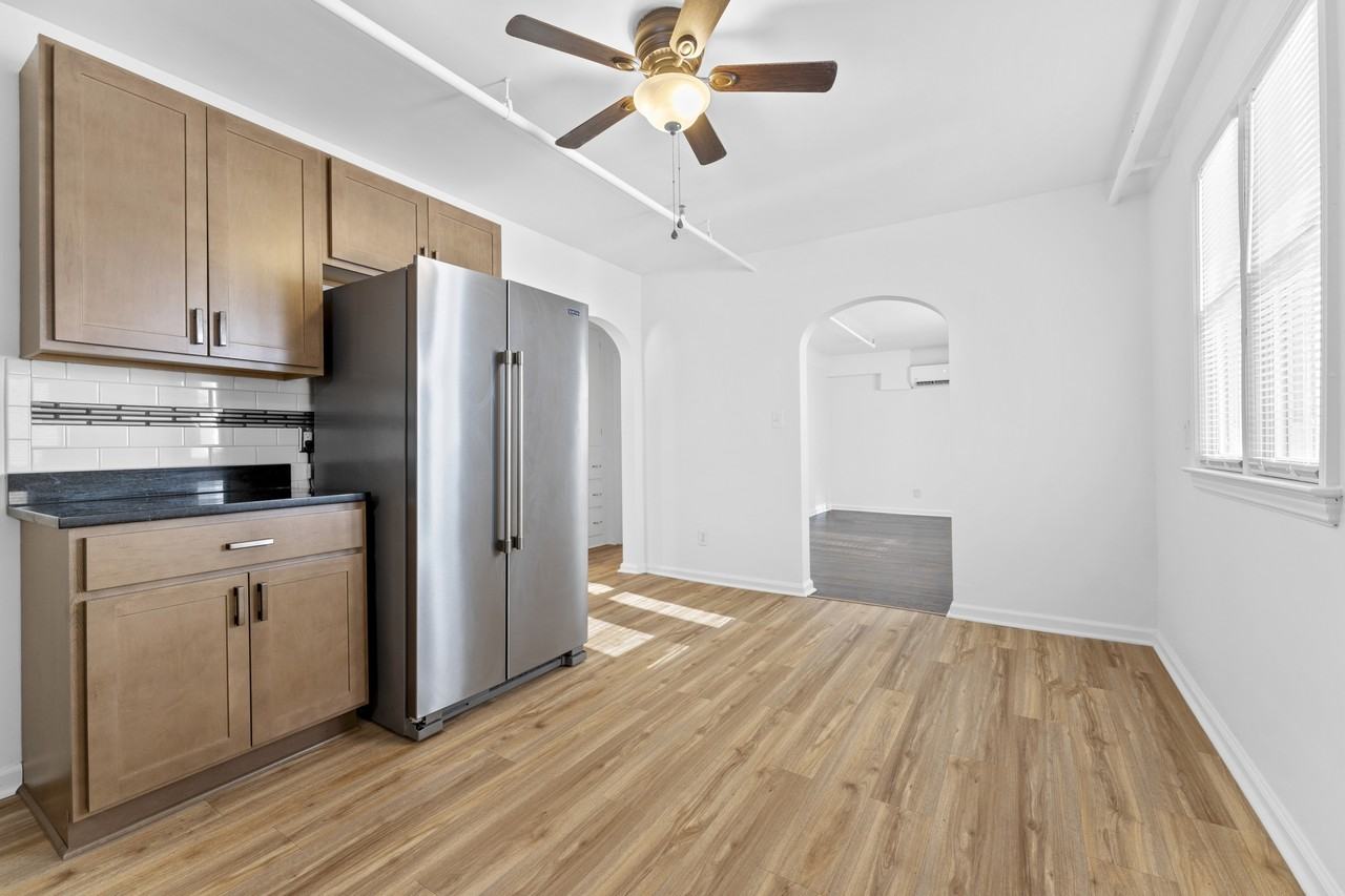 2964 W. Jefferson Ave. *EPM* - Photo 4 of 11