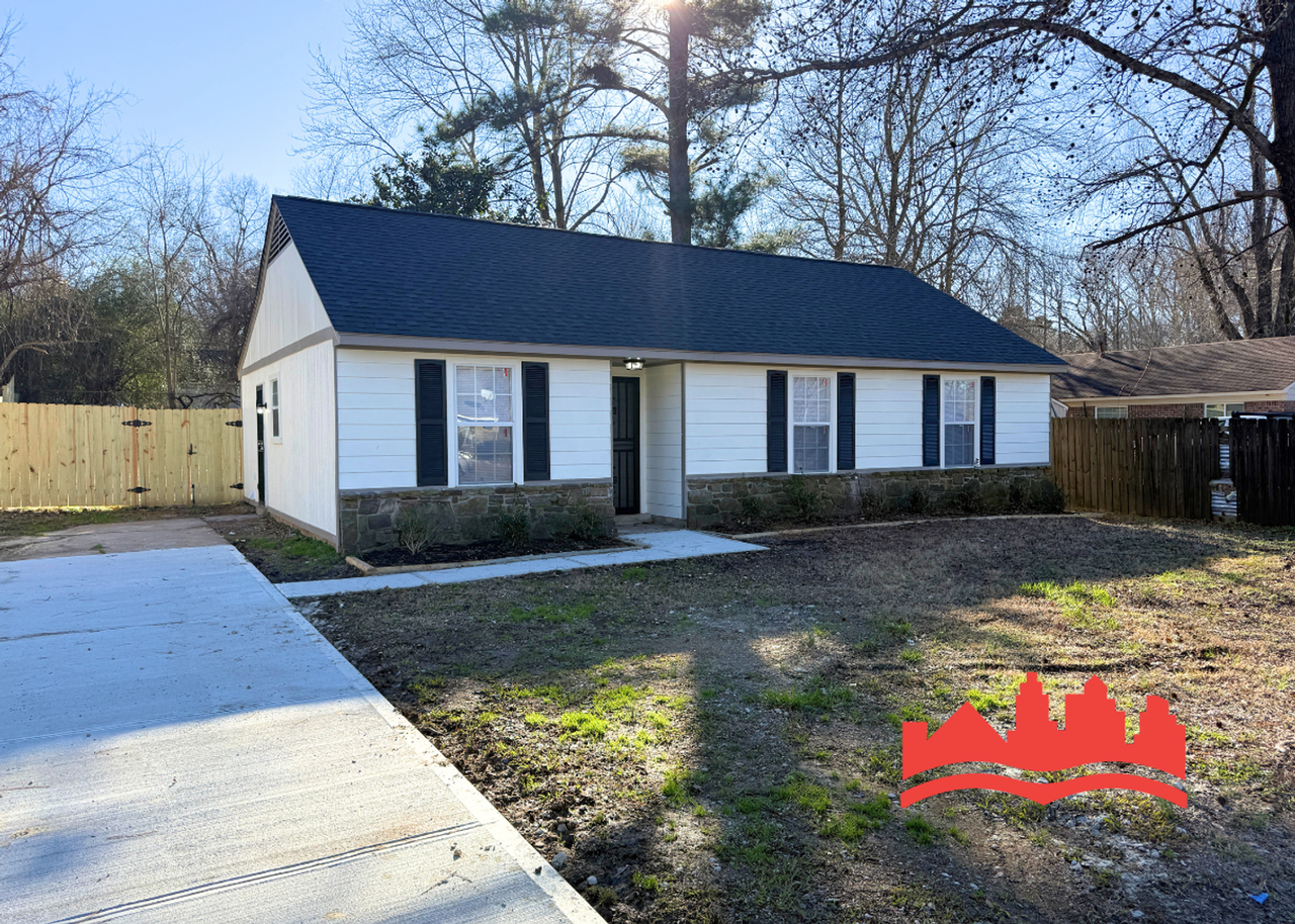 3883 Drayon Cv - Photo 3 of 15