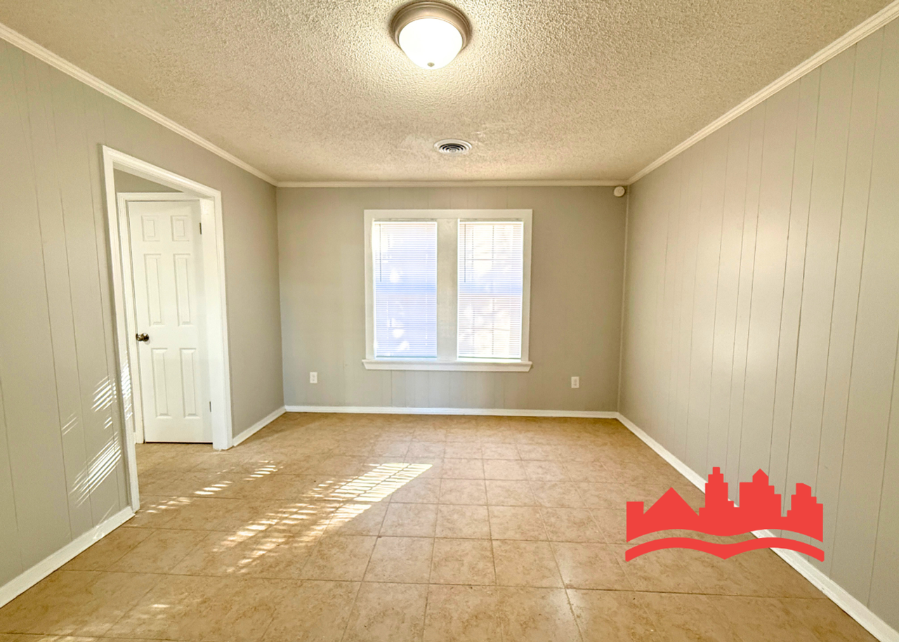 3883 Drayon Cv - Photo 4 of 15