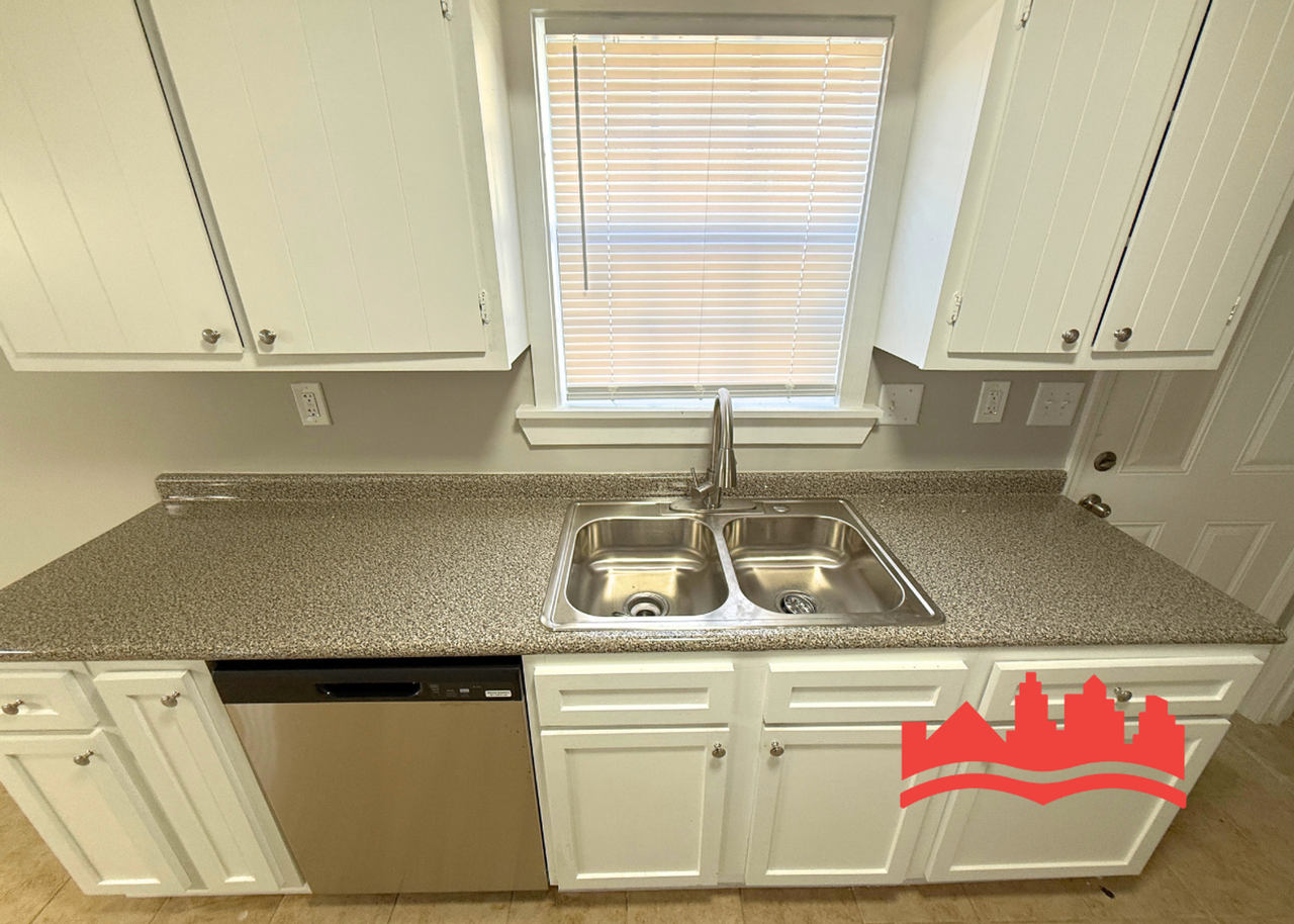 3883 Drayon Cv - Photo 7 of 15