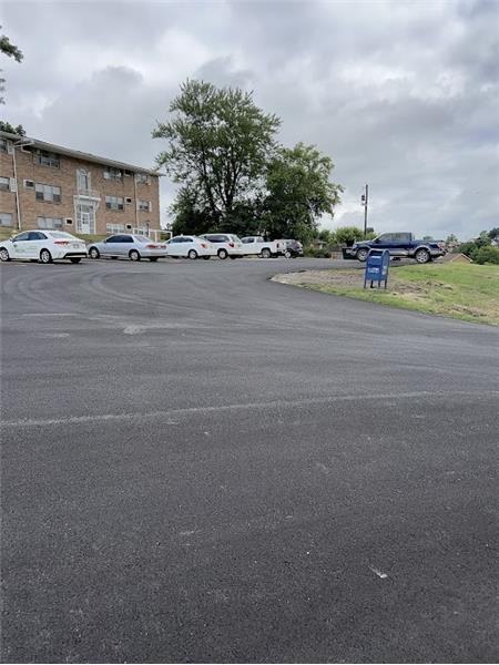 401 Colonial Dr #1 - Photo 3 of 11