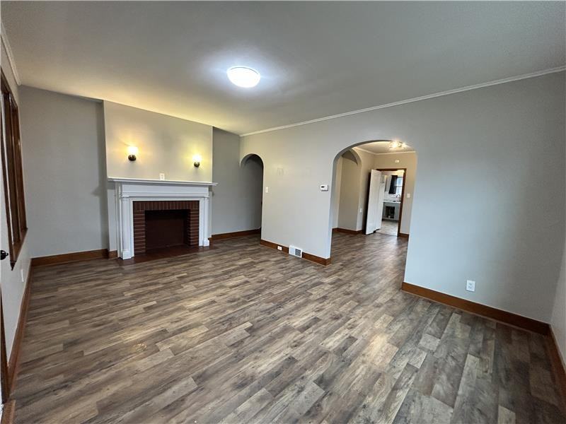 3537 Orchard St - Photo 3 of 12