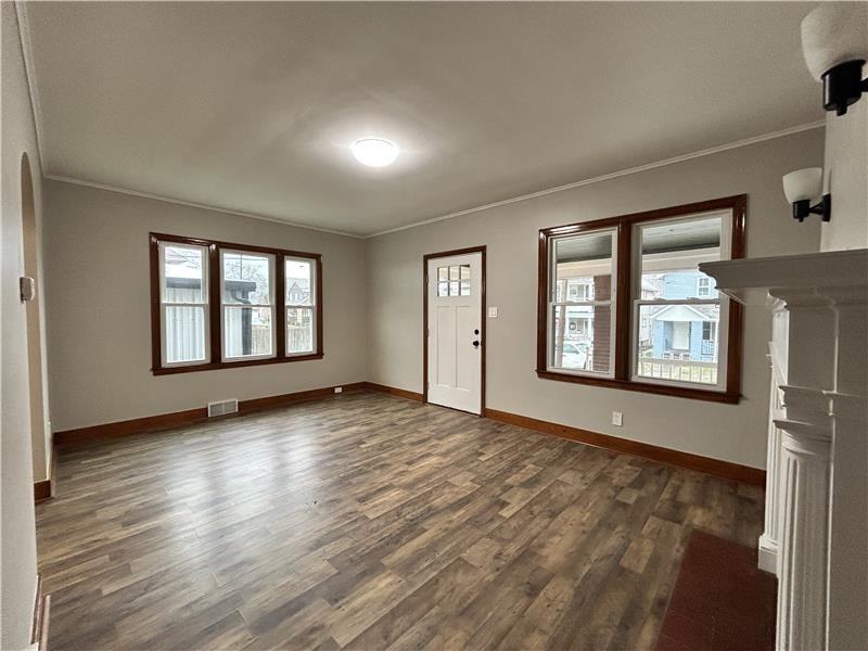 3537 Orchard St - Photo 4 of 12