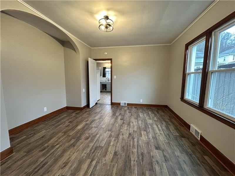 3537 Orchard St - Photo 5 of 12