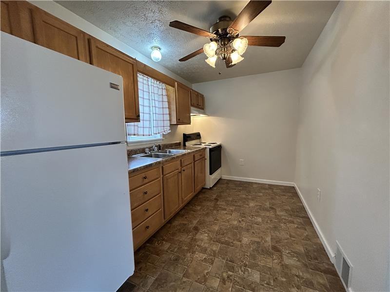 128 S 13th St - Photo 2 of 16