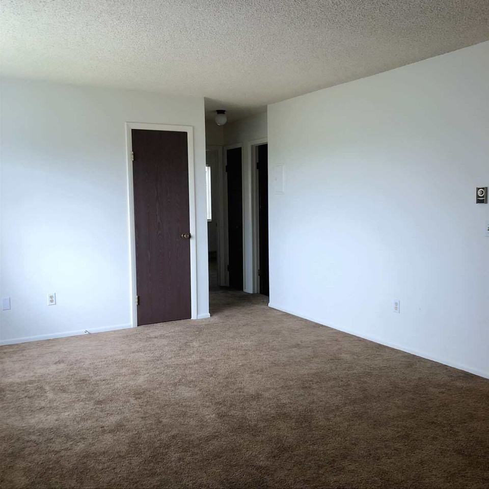 3106 Palm Ct. - Photo 3 of 13