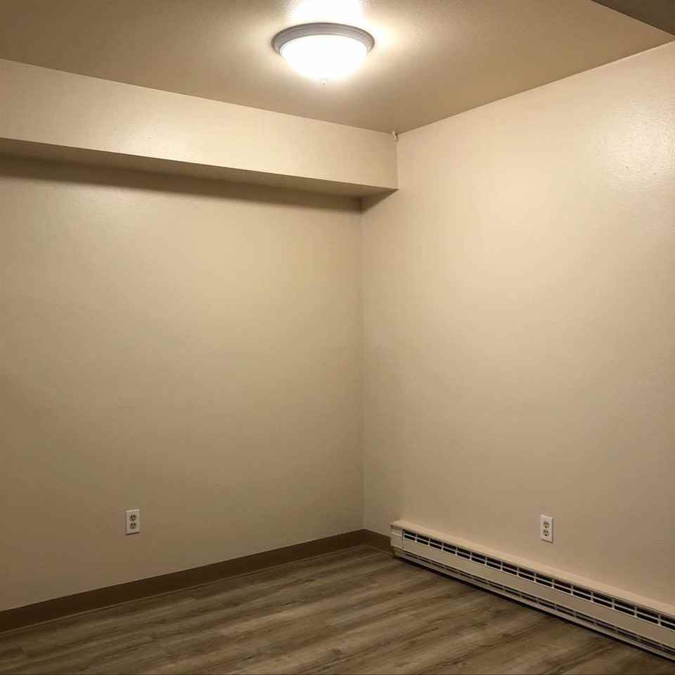 3106 Palm Ct. - Photo 4 of 13