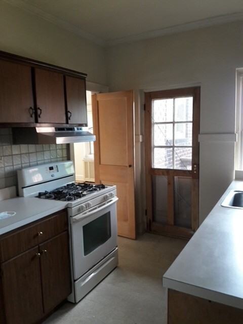 101 Carpenter Lane - Photo 6 of 10