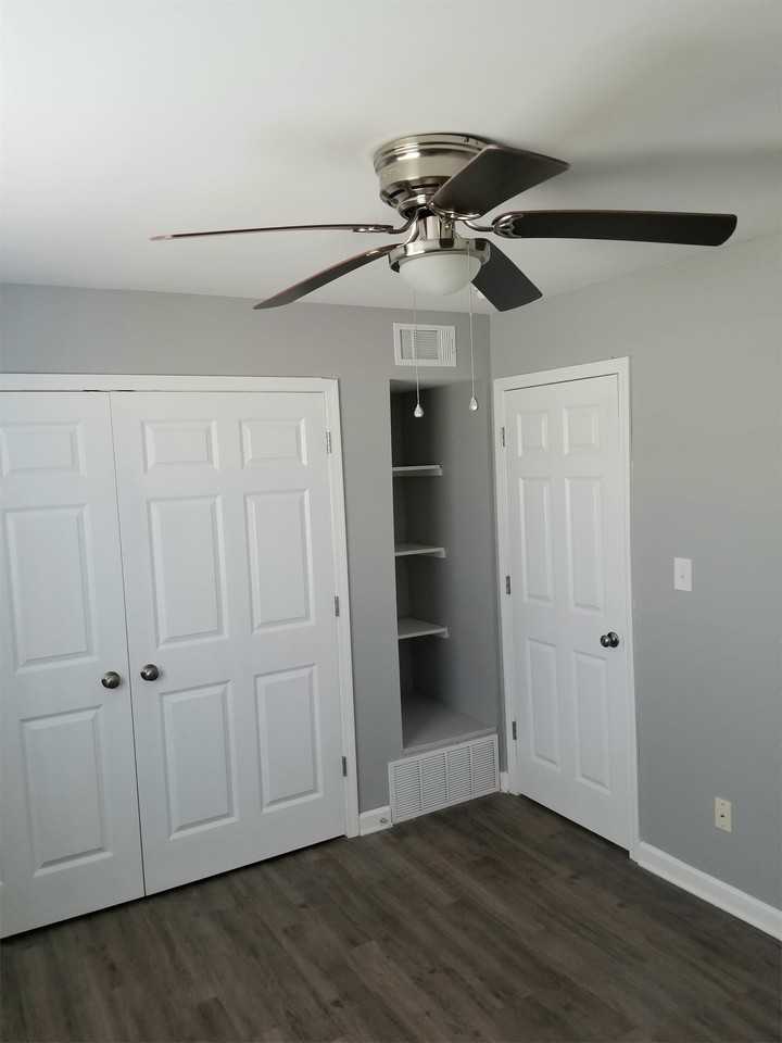 504 Pecan Drive - Photo 5 of 6
