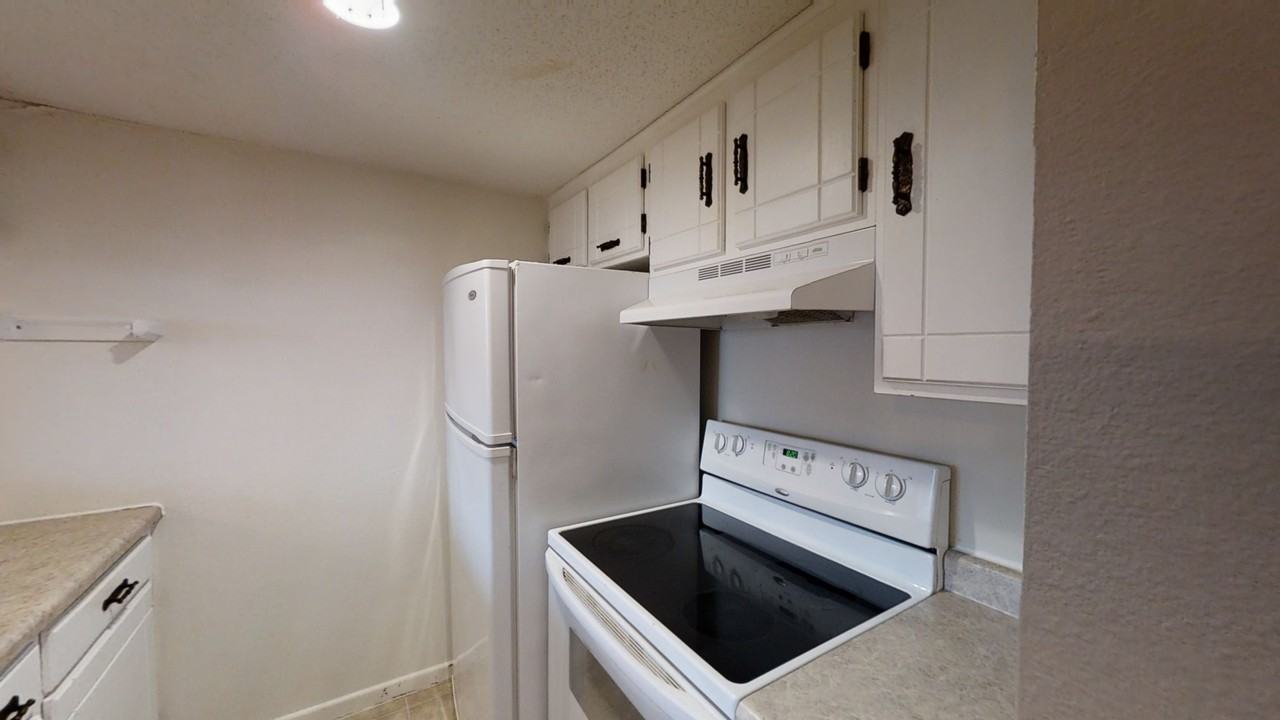 800-810 Grand Ave - Photo 5 of 11