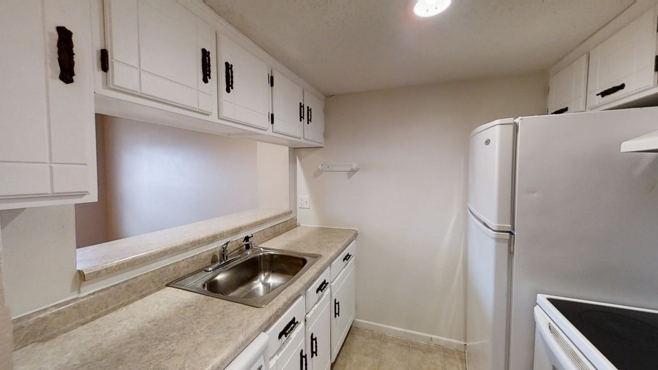 800-810 Grand Ave - Photo 6 of 11