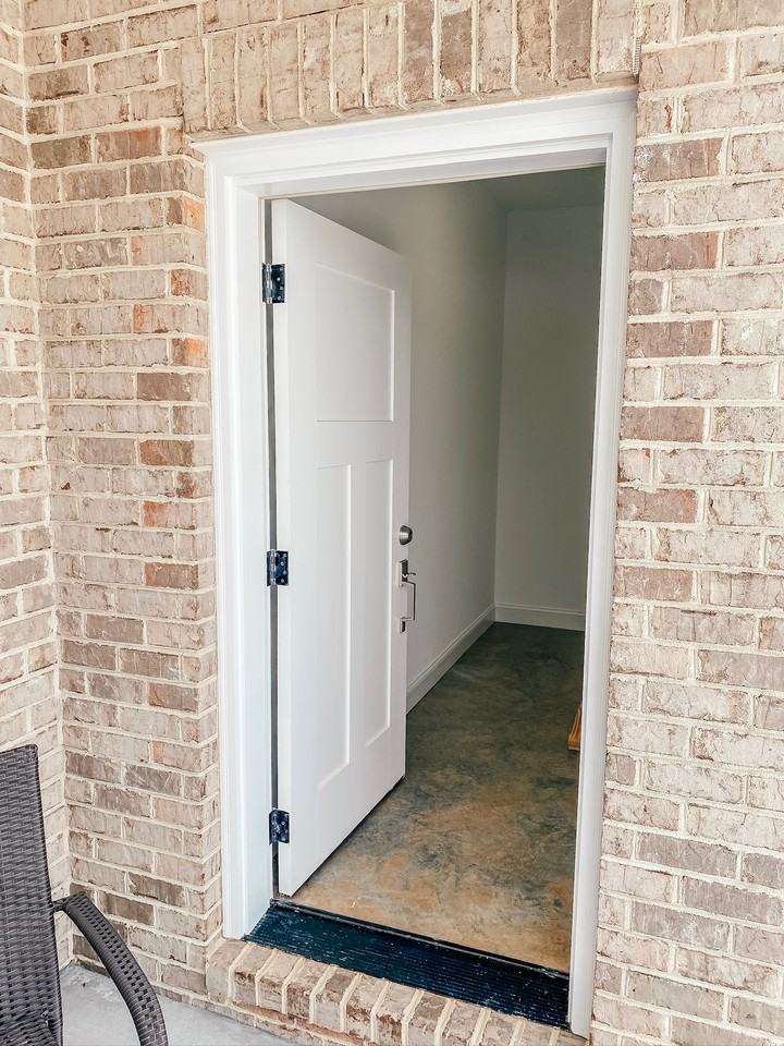 Avery Lane - Photo 2 of 10