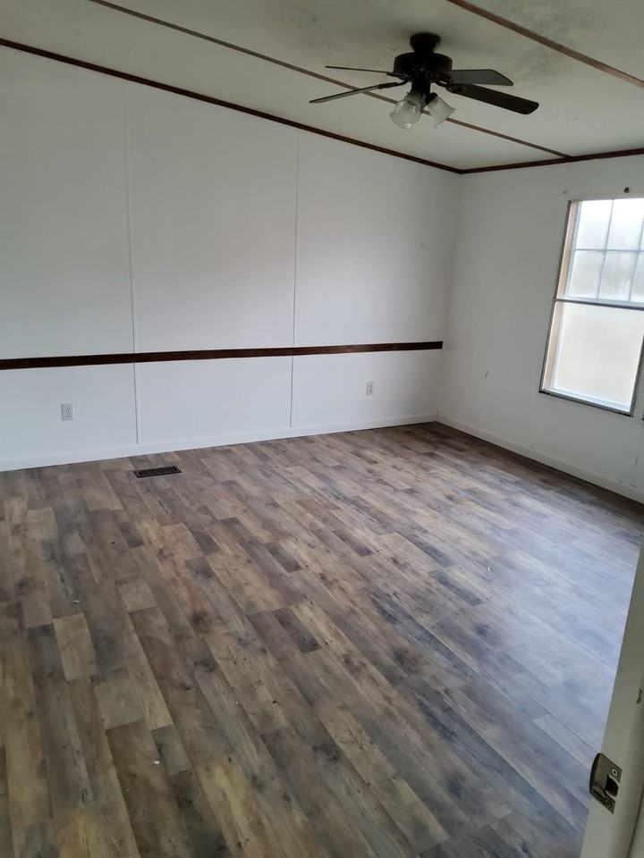 Legends Mobile Home Park - Photo 5 of 10