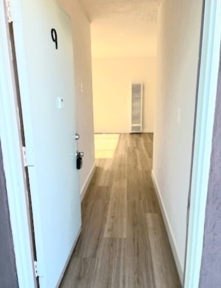 469 West Windsor Road - Photo 5 of 16