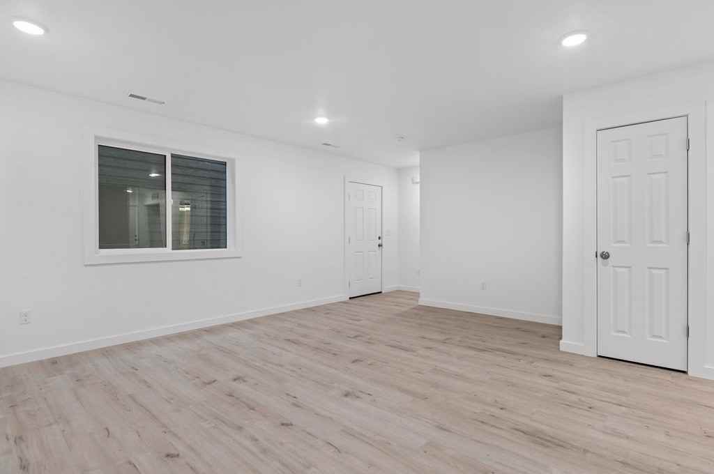 218 Reda Lane - Photo 7 of 30