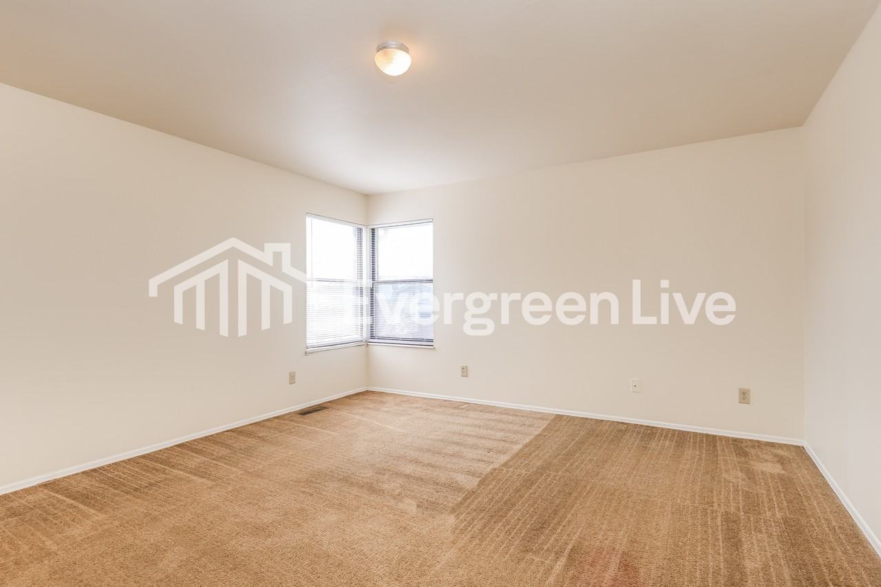 6800 Deer Bluff Dr - Photo 7 of 15