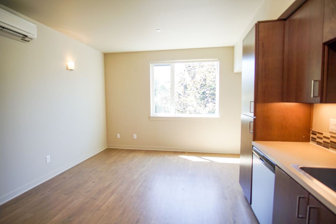 2250 Ne Glisan St #307 - Photo 6 of 10