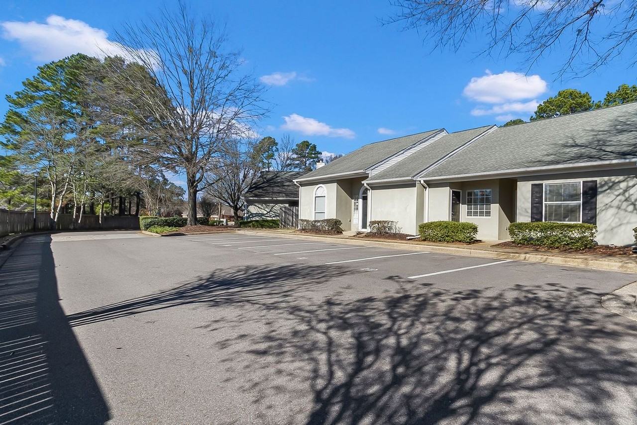 11 Thornbury - Photo 2 of 20