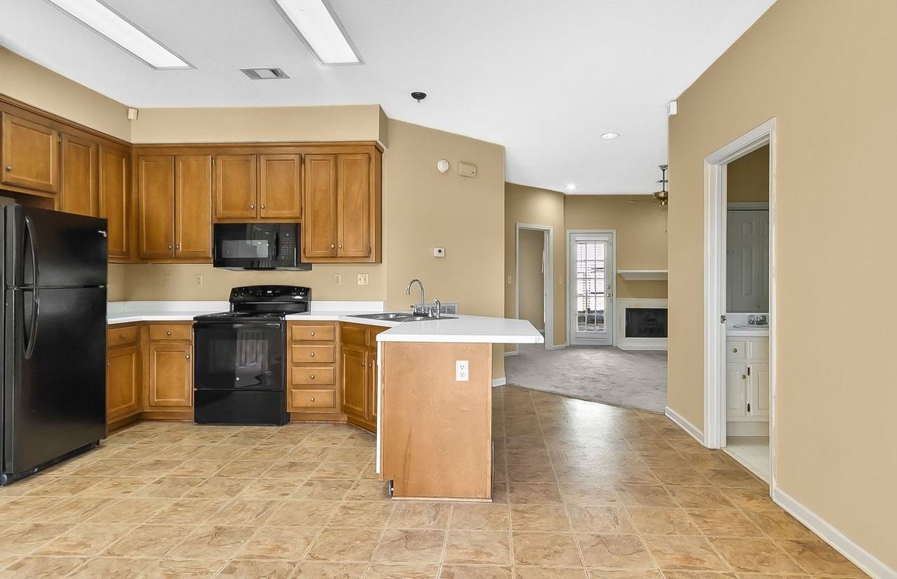 11 Thornbury - Photo 3 of 20