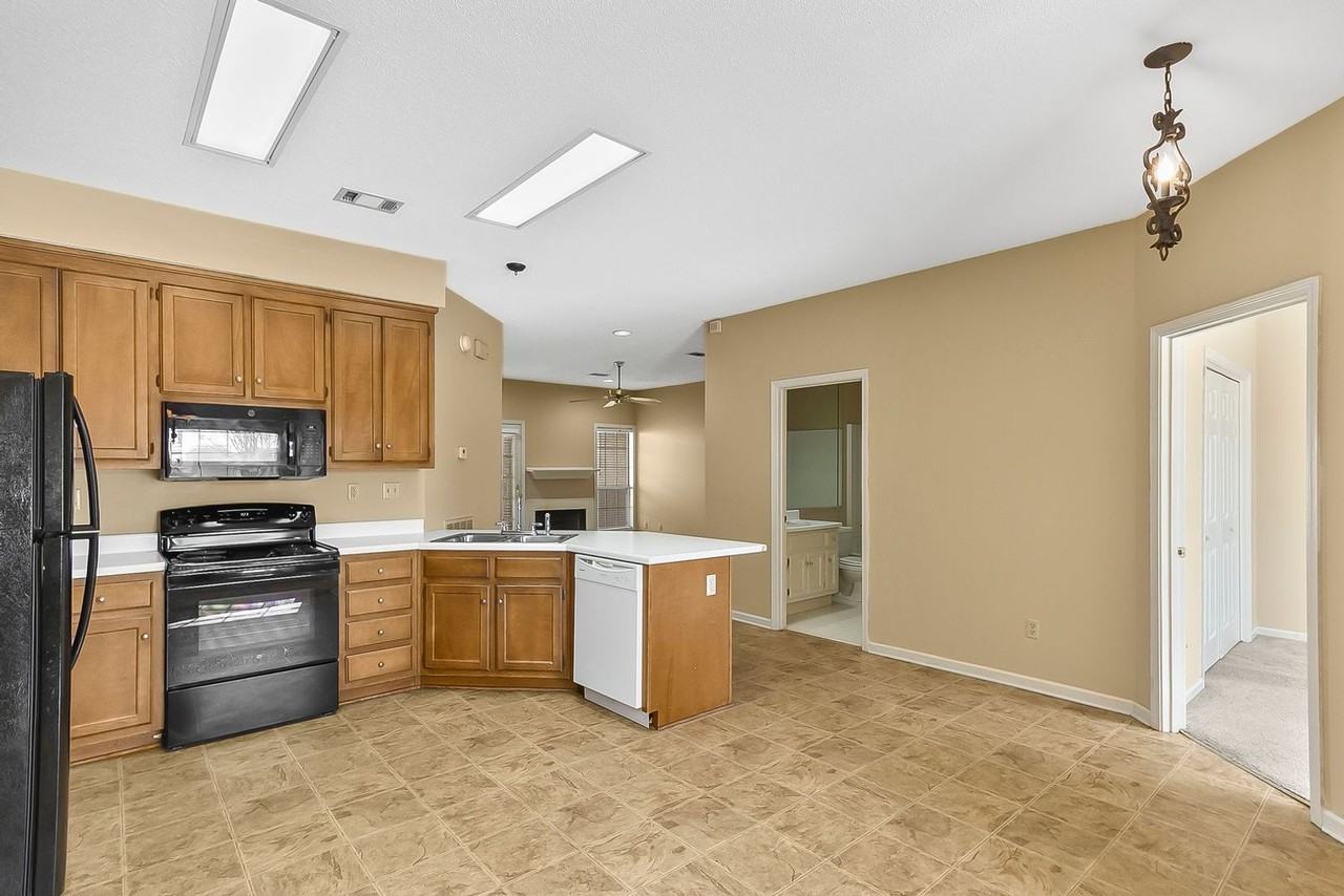 11 Thornbury - Photo 6 of 20