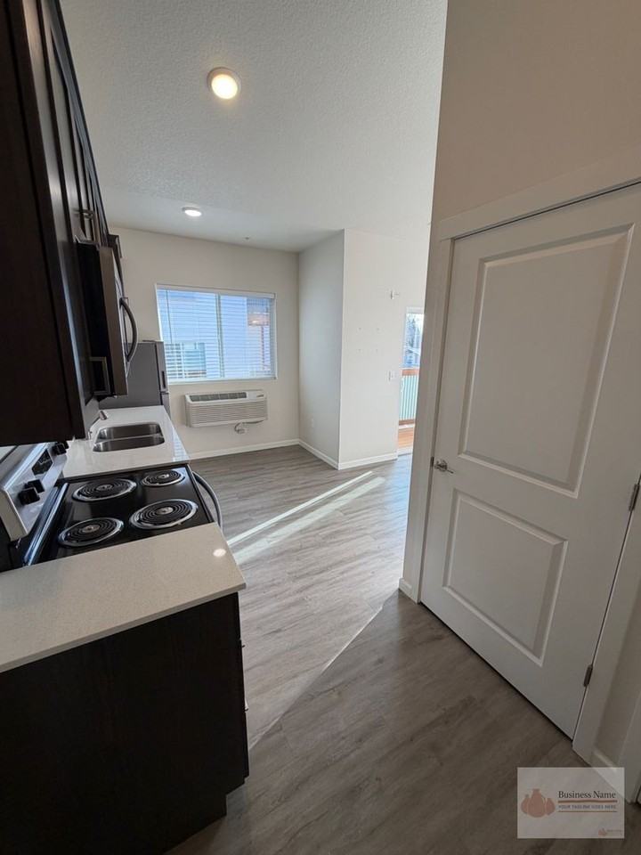 Plymouth Barracuda #2025-25-1724 - Photo 7 of 21