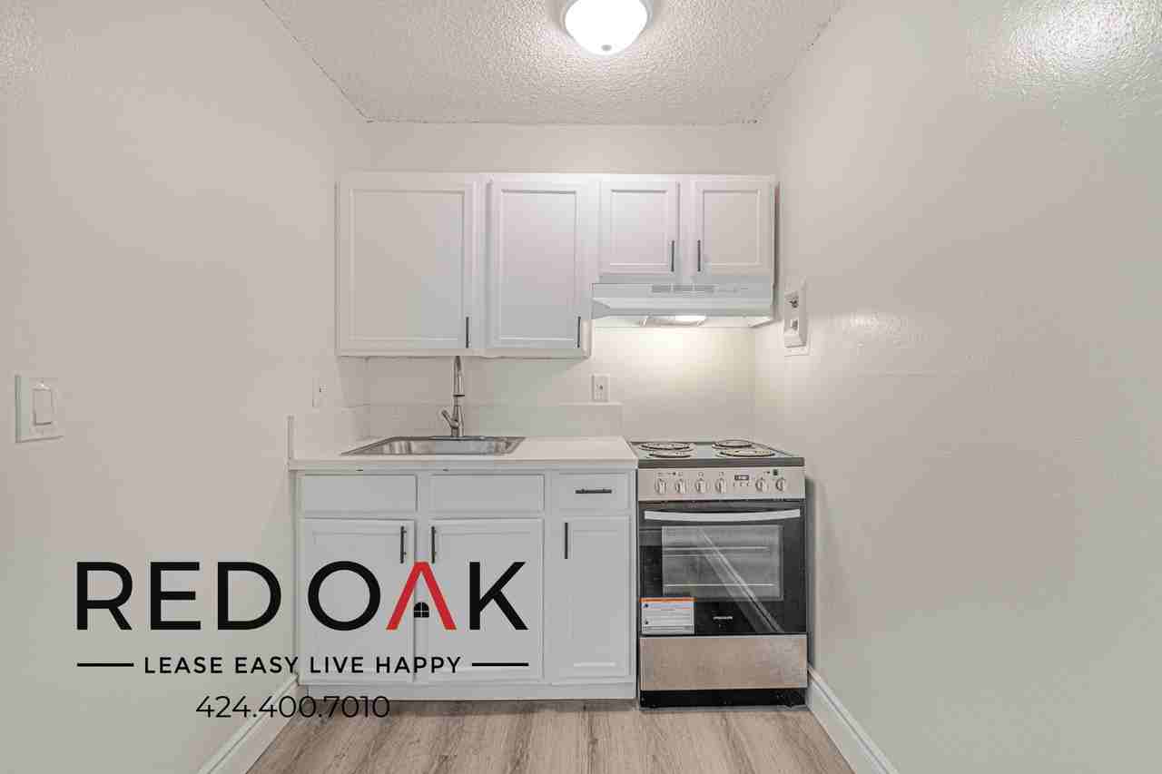 7466 Rosemead Blvd - Photo 7 of 11