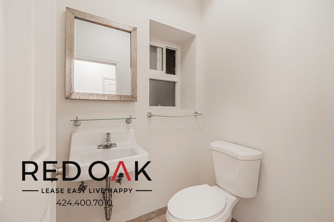 Sunset Wilcox Building - Photo 7 of 8