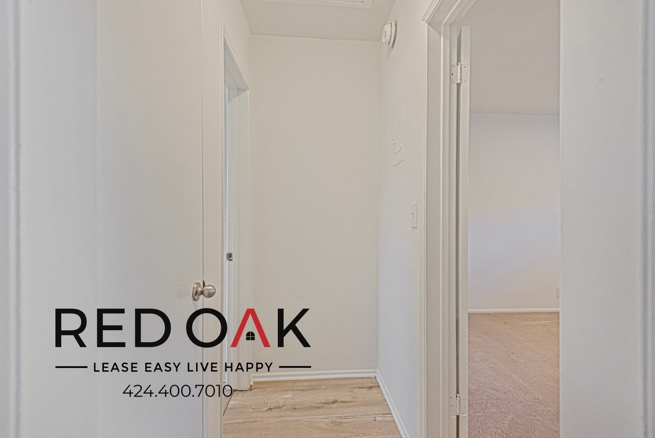 Courtyard - Photo 7 of 19