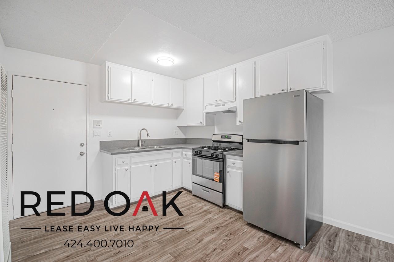 McDonald Apts - Photo 3 of 13